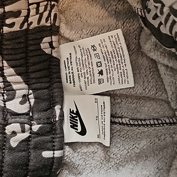 Boys Gray Nike All-Over Set - Picture 6 of 6